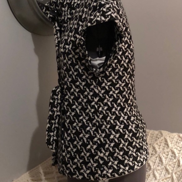 Perfect to finish basic black! - Picture 2 of 8